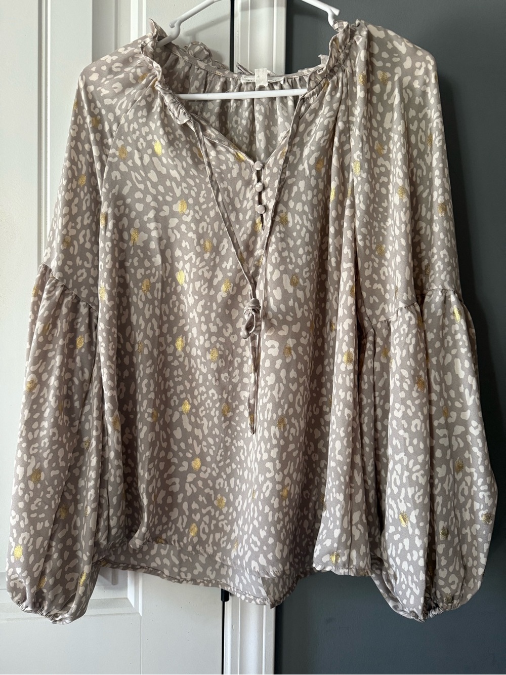 Blu Pepper Taupe Printed Peasant Blouse with Gold Accents